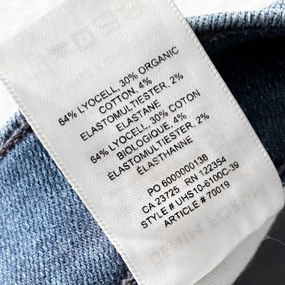 DENIM Forum High-Rise Jeans - Picture 11 of 12